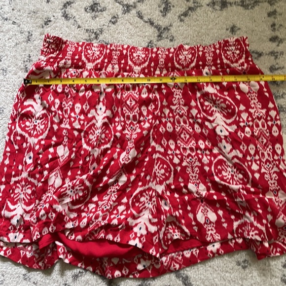Women's Ikat Print Smocked Waist Shorts Knox Rose - Picture 5 of 7